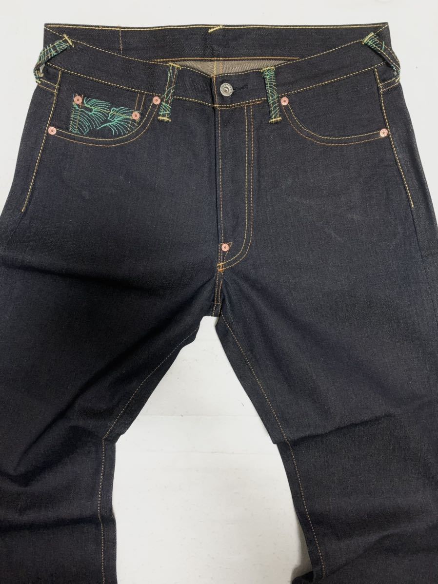 未使用 RED MONKEY COMPANY レッドモンキー 刺繍デニム 風神 未使用 RED MONKEY COMPANY レッドモンキー 刺繍デニム 風神