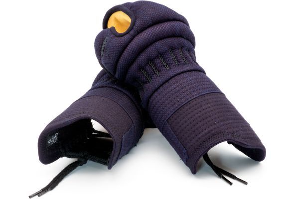 【新品本物】 送料無料 【正 西日本武道具 Lサイズ 甲手 小手 白印 MASA 白】 防具単品 【新品本物】 送料無料 【正 西日本武道具 Lサイズ 甲手 小手 白印 MASA 白】 防具単品