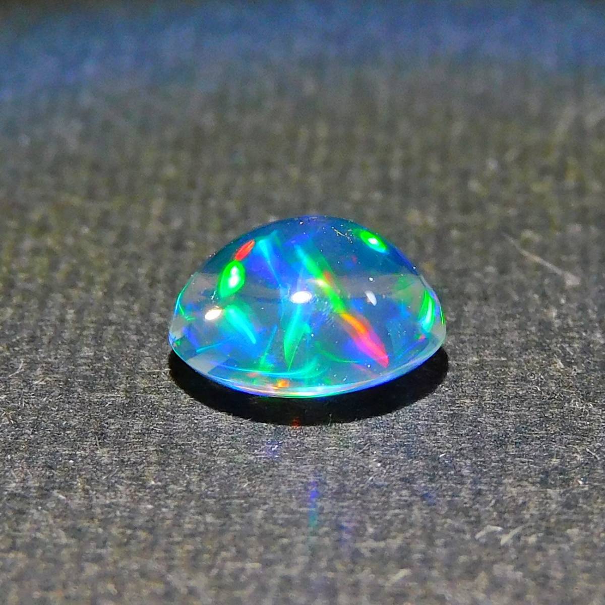 遊色抜群！！◆天然ウォーターオパール0.92ct◆ Water Opal 遊色 裸石 ジュエリー　_画像5