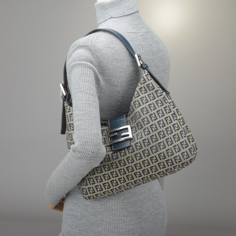 極美品 FENDI フェンディ ズッキーノ ショルダーバッグ ハンドバッグ
