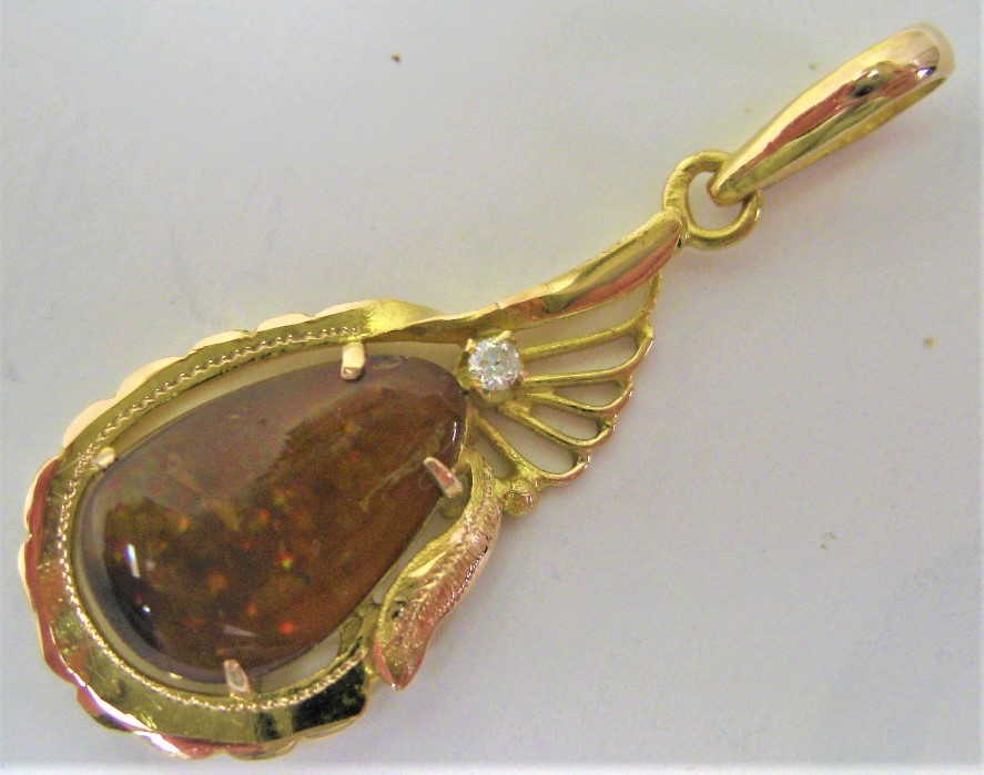 [ Tokyo . middle pawnshop .. san ]18K 18 gold pendant Mexico opal approximately 13mm×8mm one diamond go in 