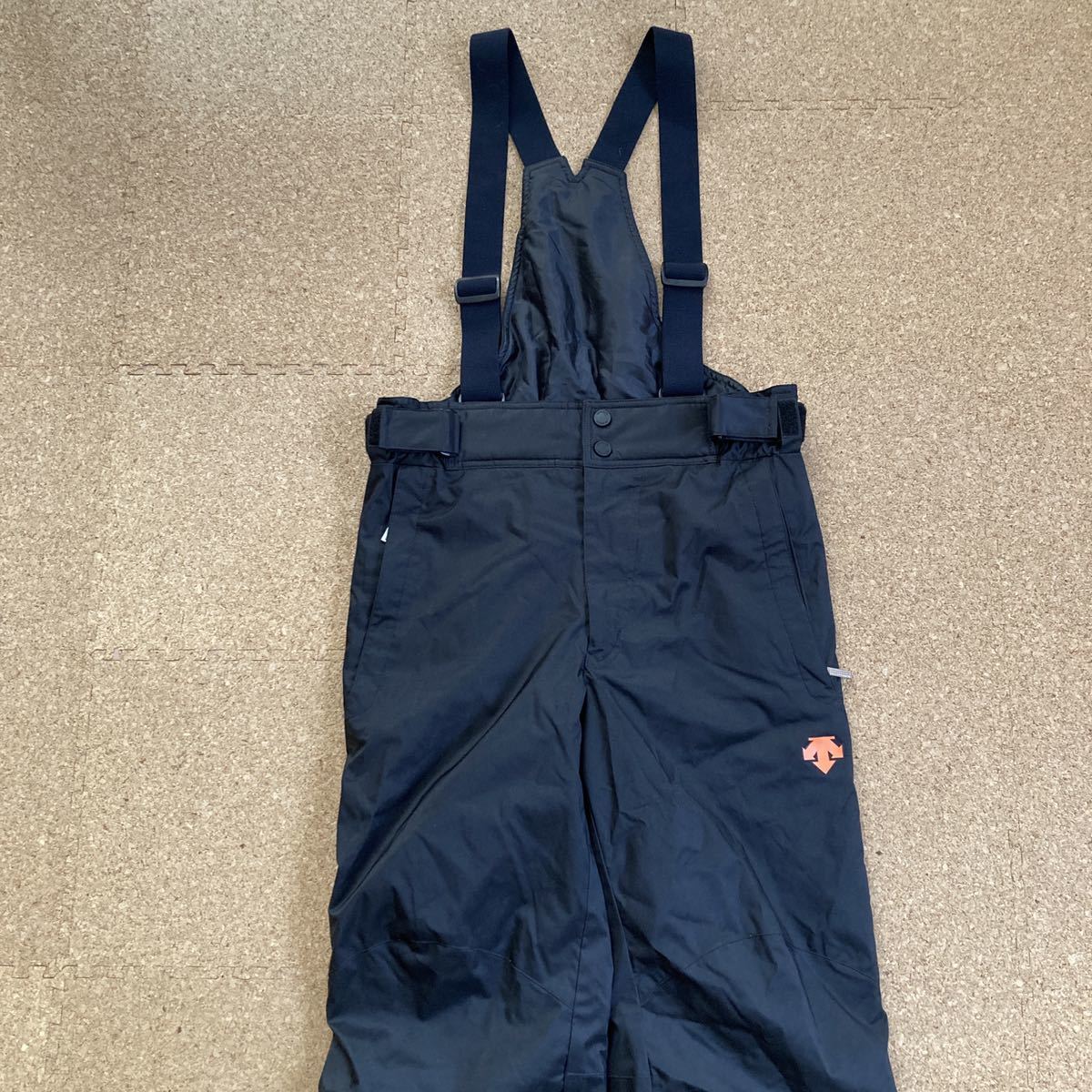 美品】デサント DESCENTE スキーウェア 上下 セット スノボ 美品】デサント DESCENTE スキーウェア 上下 セット スノボ