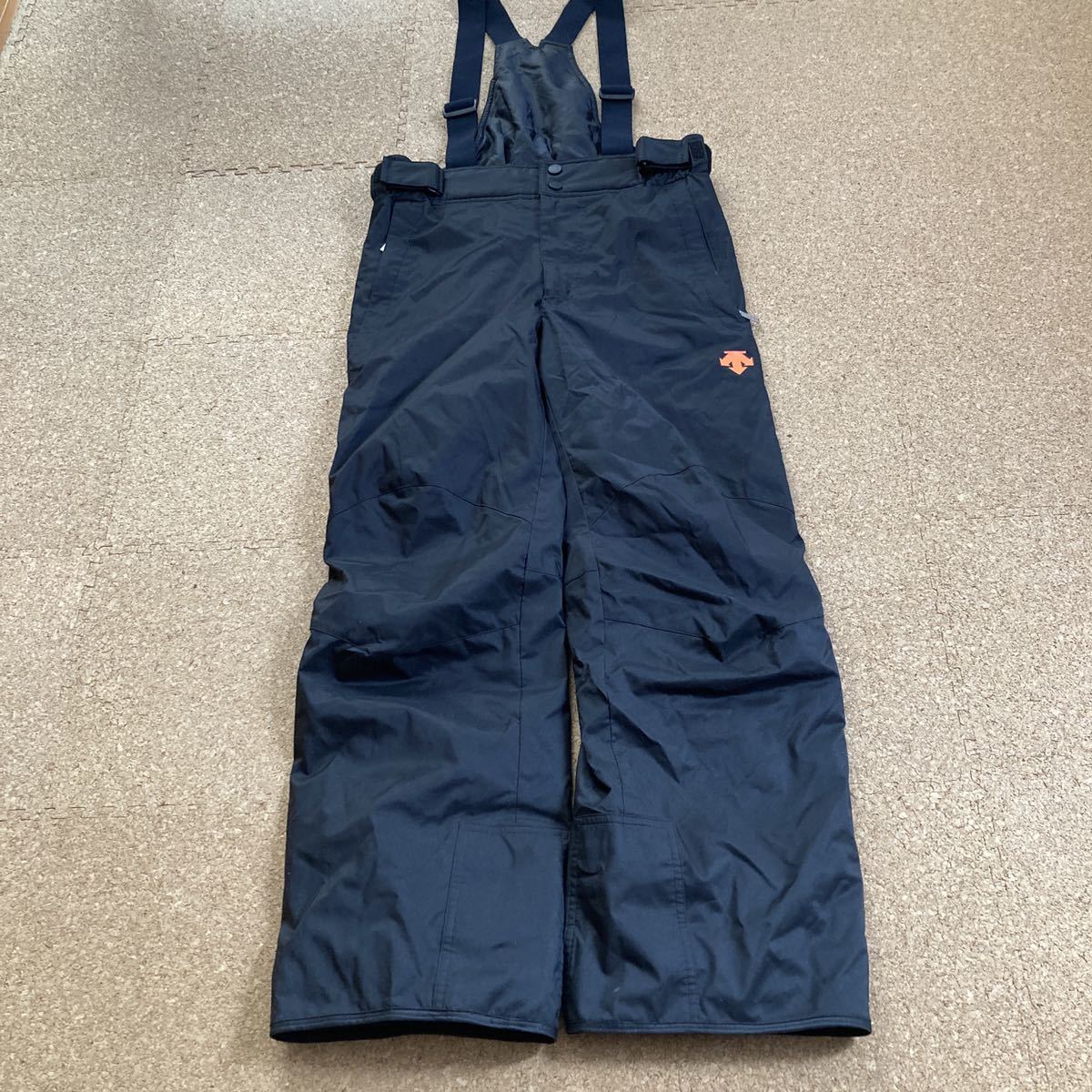 美品】デサント DESCENTE スキーウェア 上下 セット スノボ 美品】デサント DESCENTE スキーウェア 上下 セット スノボ