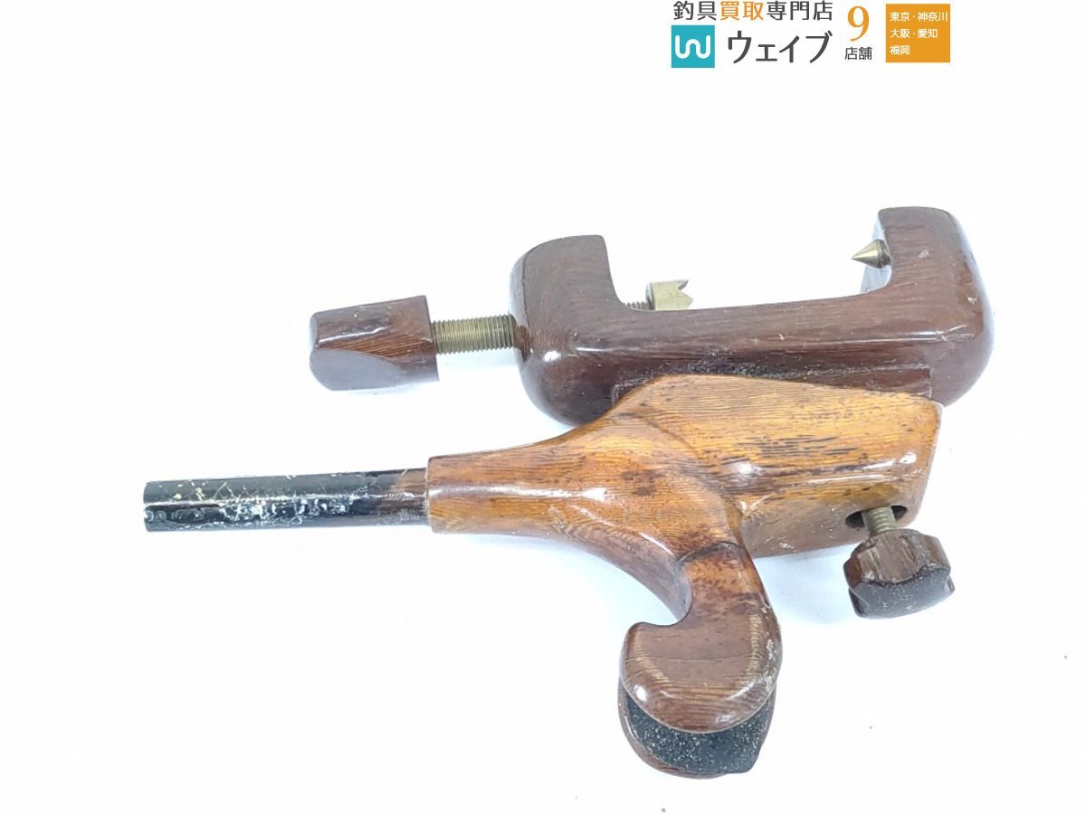 ご予約品】 ヘラブナ釣り用の大砲型万力と竿枕セット journal-lanation.com