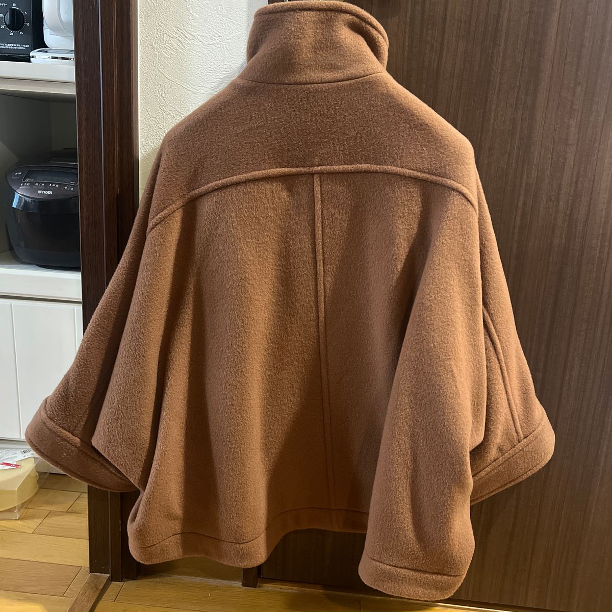 予約 sheller スタンドカラーケープコート 新品未使用 gefert.com.br