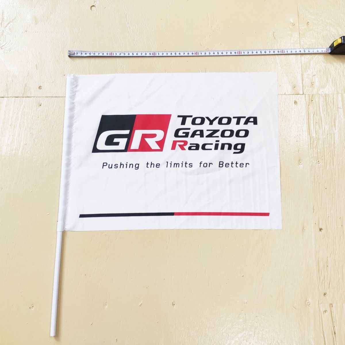 送料込み　TOYOTA　GAZOO　RACING　小旗です