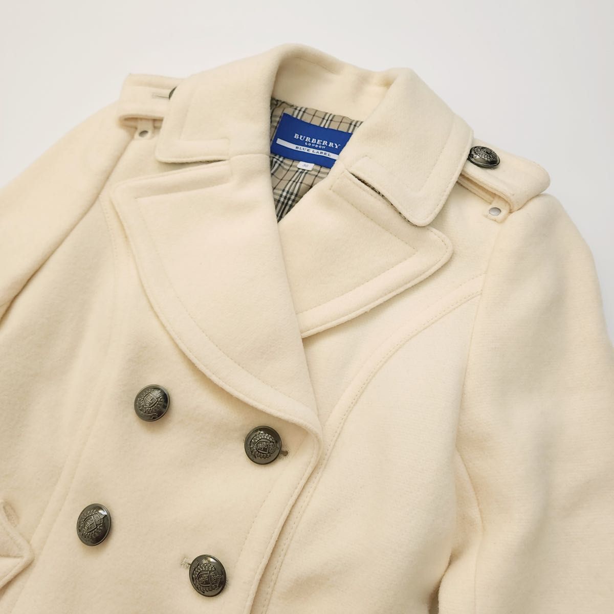 BURBERRY BLUE LABEL バーバリーブルーレーベル 銀ボタン Pコート サイズ38 Mサイズ相当 ホワイト 白系