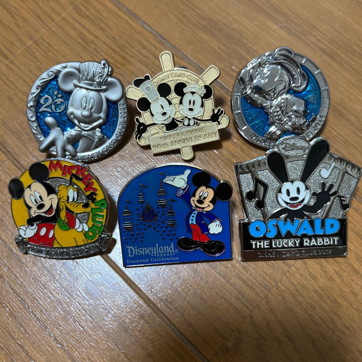 ディズニー 額装 ピンバッジセット ミッキーマウス Yahoo!フリマ(旧)-