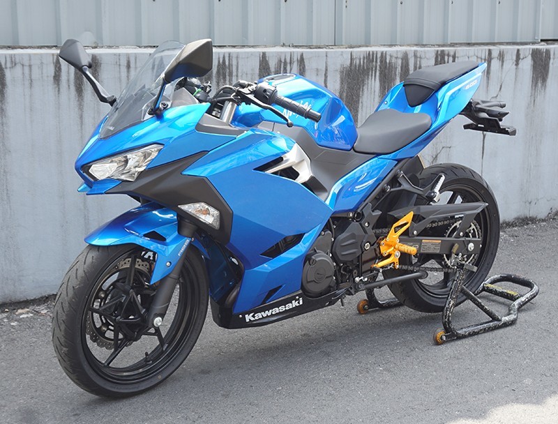 NINJA250 NINJA400 Z250 Z400 ABS対応 バックステップ 青 SNIPER スナイパー SP0089BL_画像9