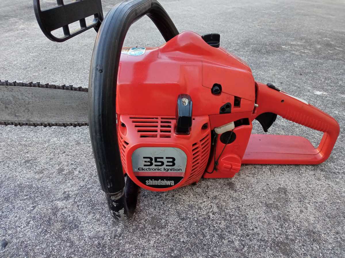 エンジンチェンソー　新ダイワ　E353D　353　　ジャンク品 新ダイワチェーンソーE353D