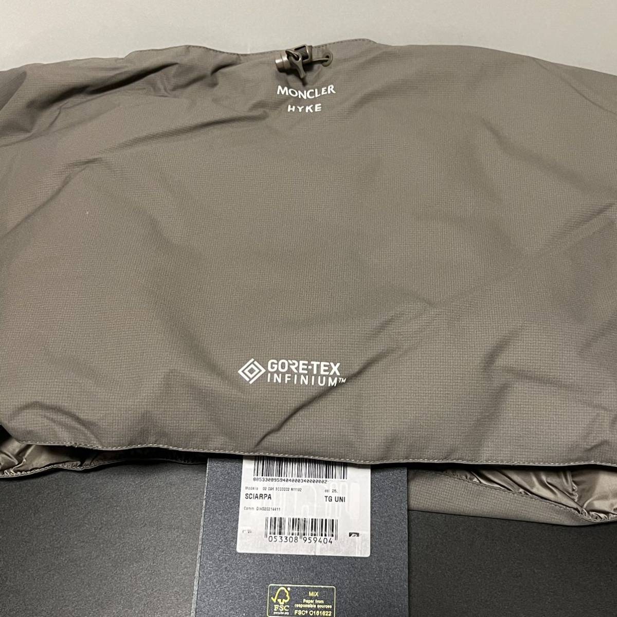 新品 Moncler HYKE 4 MONCLER HYKE Moncler Genius モンクレール 新品 Moncler HYKE 4 MONCLER HYKE Moncler Genius モンクレール