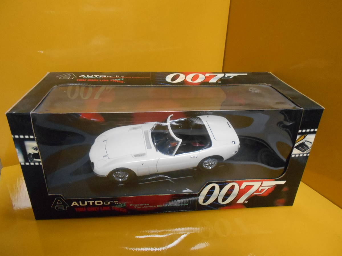 ヤフオク! - 1/18 オートアート 007 トヨタ2000GT 未展示...
