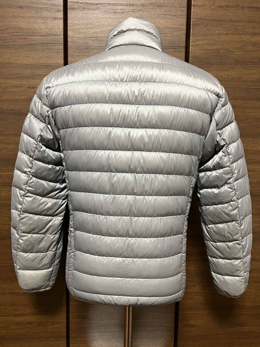 UNIQLO（ユニクロ）ウルトラライトダウンジャケット メンズS シルバー系 軽量極暖ダウンジャケット 人気カラー