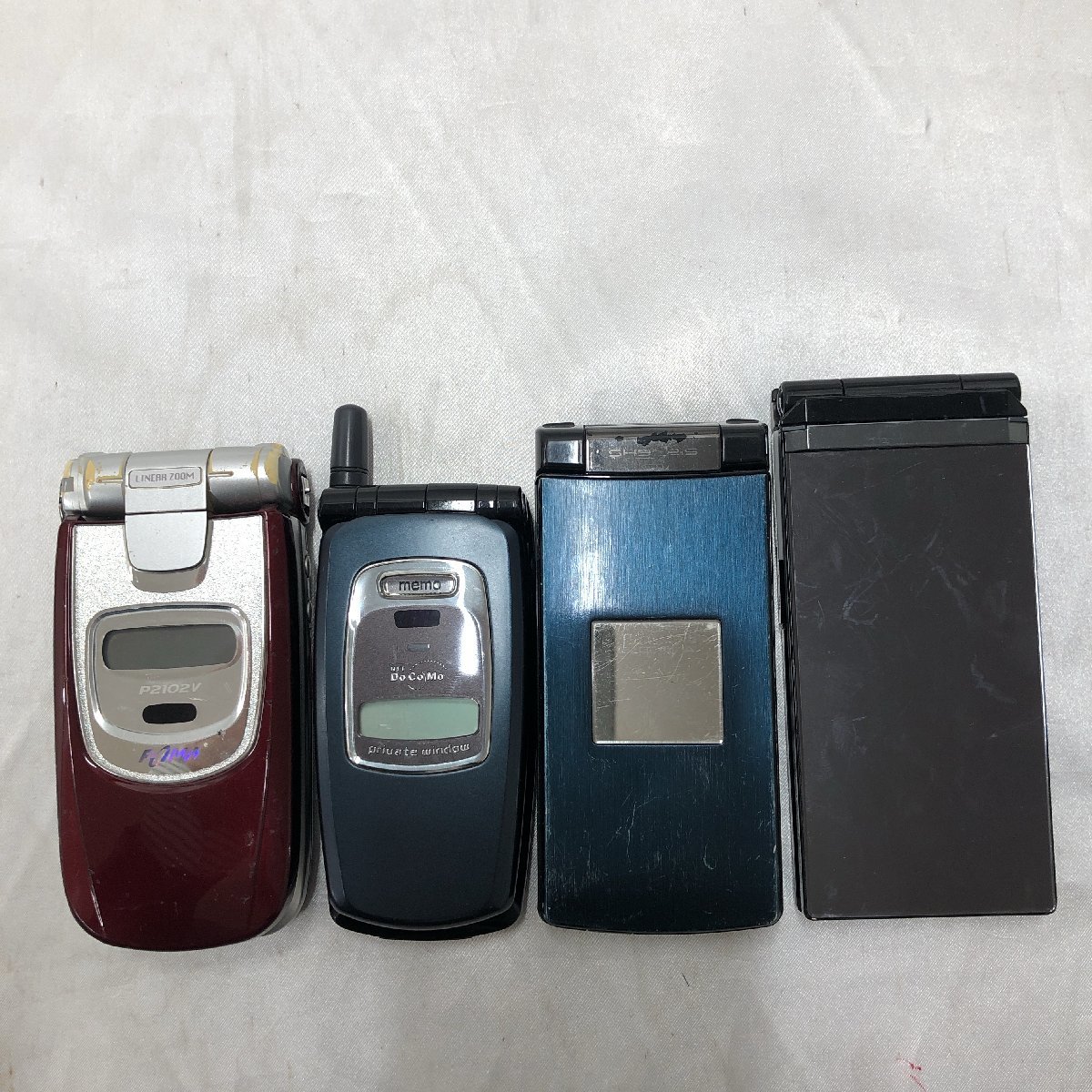 Yahoo!オークション - 【ジャンク/KU】docomo ドコモ 携帯電話 F Yahoo!オークション - 【ジャンク/KU】docomo ドコモ 携帯電話 F