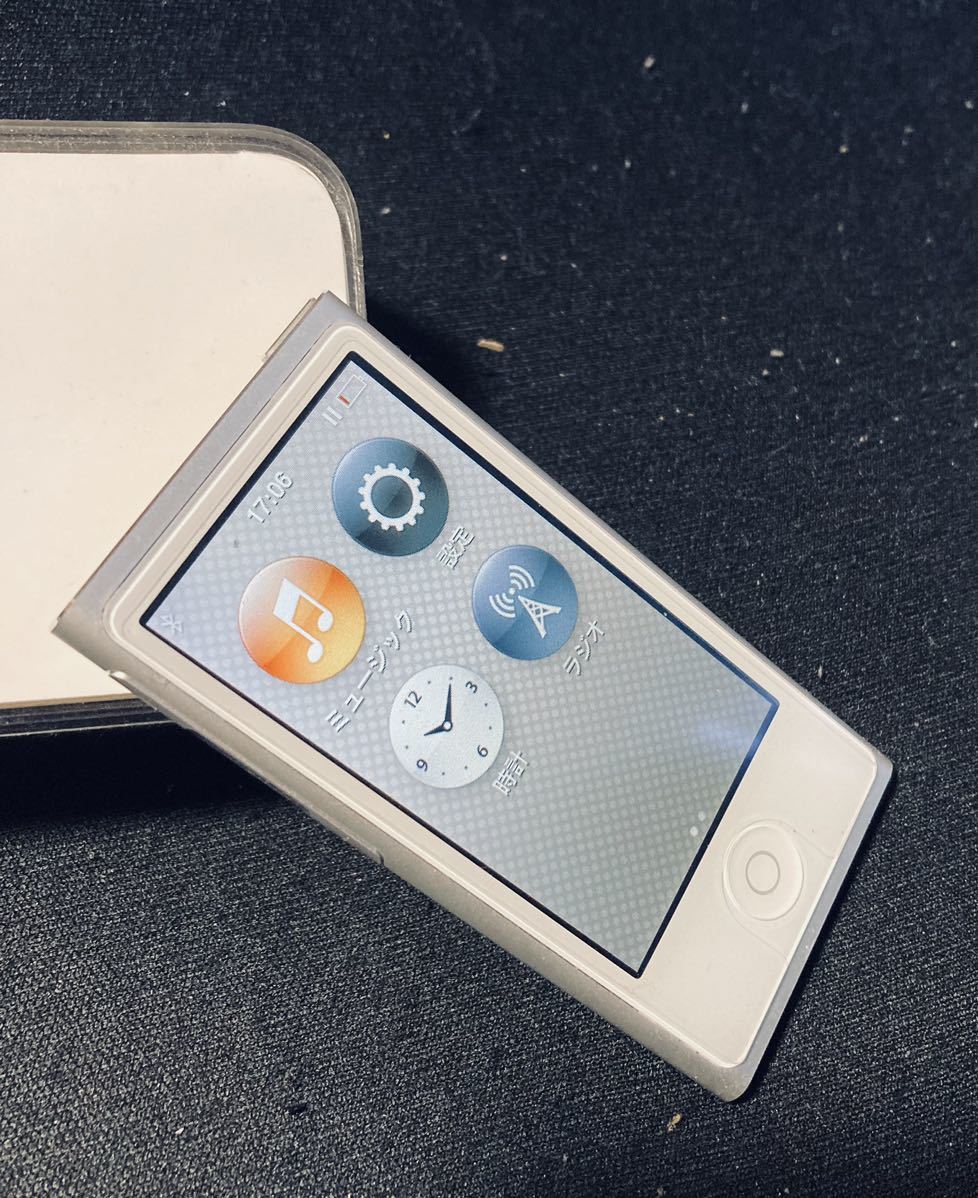 Apple iPod nano 第7世代 本体のみ ホワイト×シルバー ジャンク(iPod 