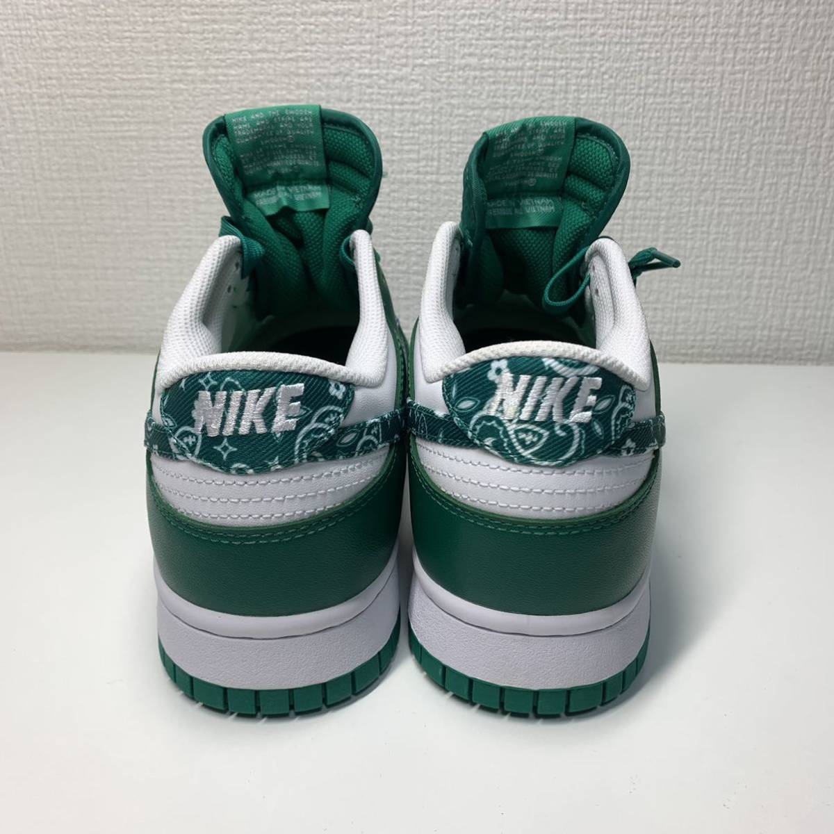 【NIKE】WMNS DUNK LOW ESS PAISLEY PACK white/malachite-wht dh4401-102 27.0cm_画像3