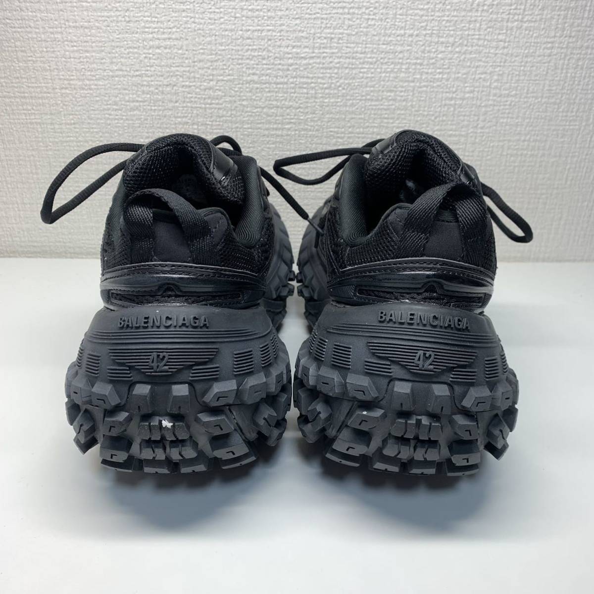 【BALENCIAGA】Defender スニーカー ブラック 42_画像3