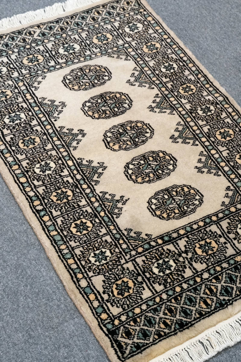 パキスタン手織り絨毯 size:88x62cm ボハラデザイン-