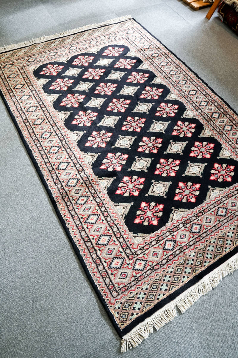 ヤフオク! - パキスタン手織り絨毯 ウール size 181×121cm リ