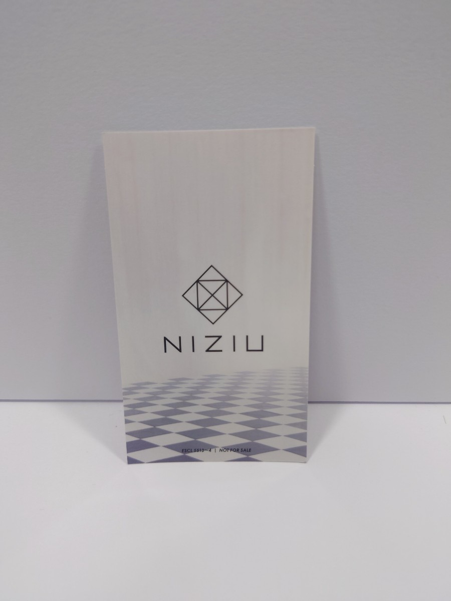 NIZIU take a picture  トレカ付き 初回限定盤 CD+DVD