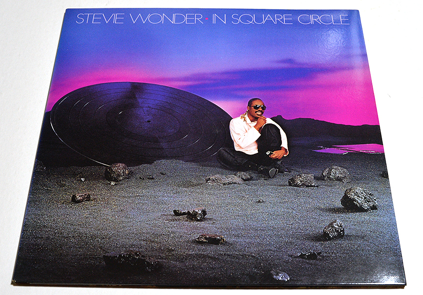 ■ Stevie Wonder / In Square Circle ■ LP записывает японское издание / Beautiful Используется