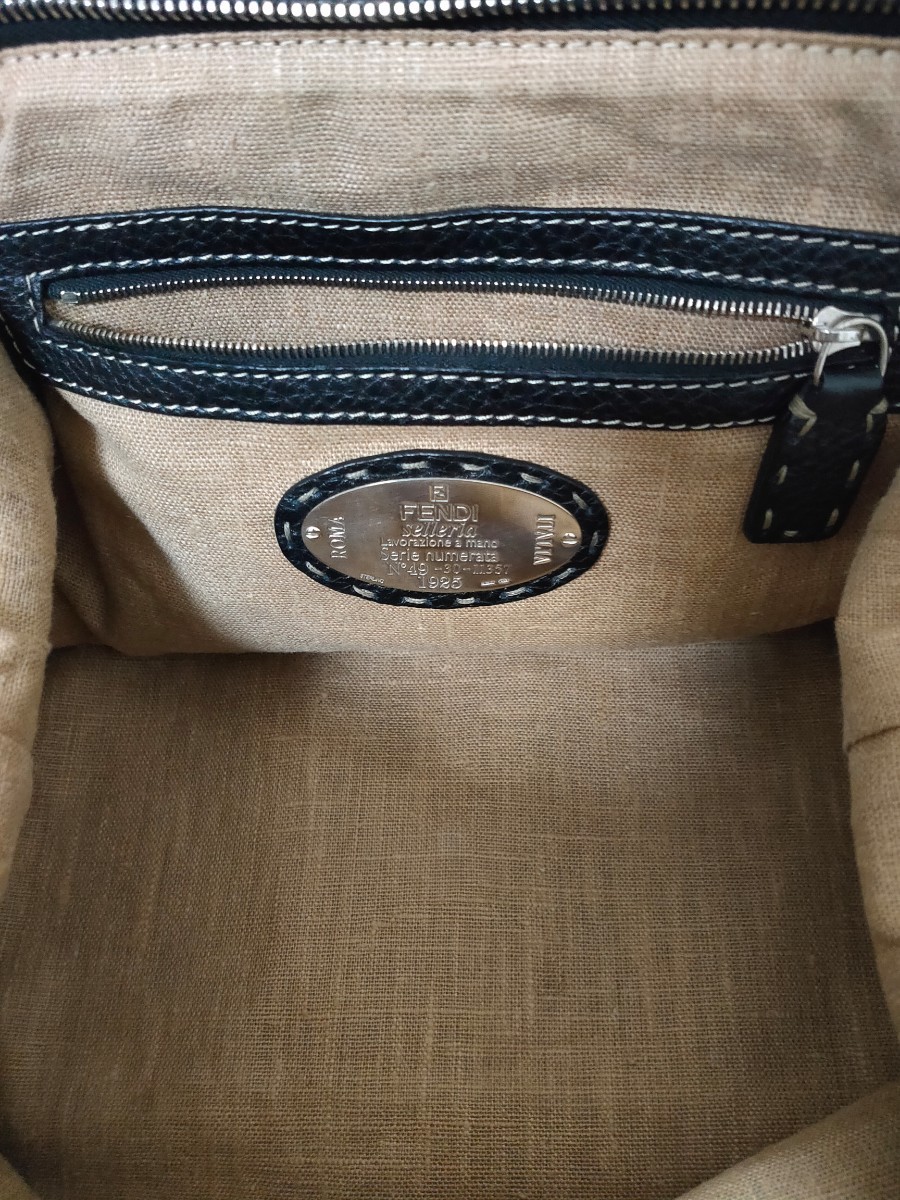 限定品特価 FENDI by もあ♥'s shop|フェンディならラクマ