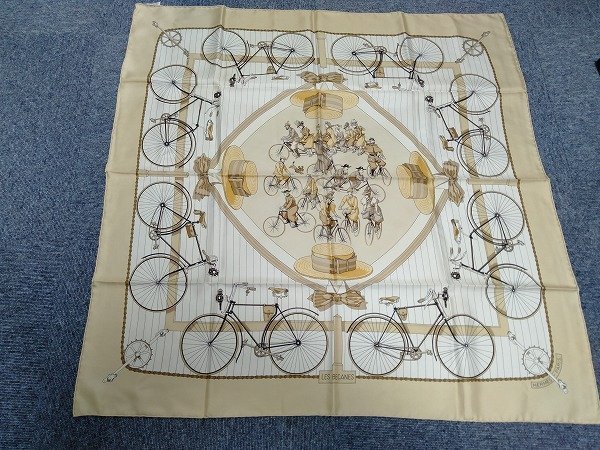 華麗 美品 HERMES エルメス スカーフ カレ90 LES シルク100