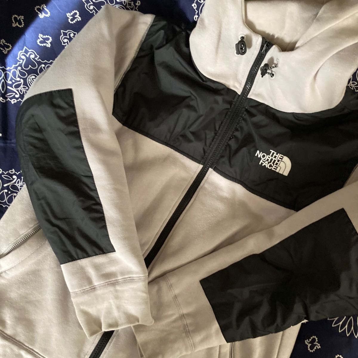 THE NORTH FACE REVERSIBLE MOUNTAIN FULL ZIP HOODIE AT35077 リバーシブル