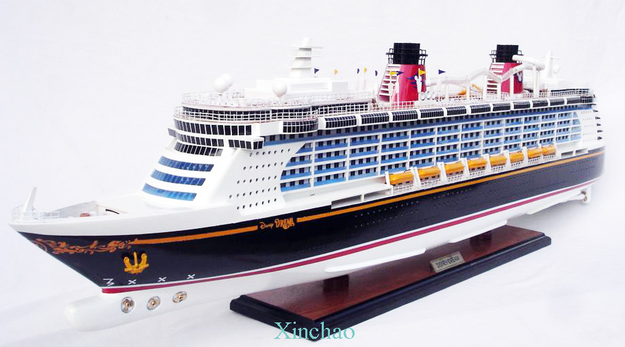 出産祝いなども豊富 ●新品特価　豪華客船 Disney Dream 81cmL 精密級・木製手作り完成品 完成品