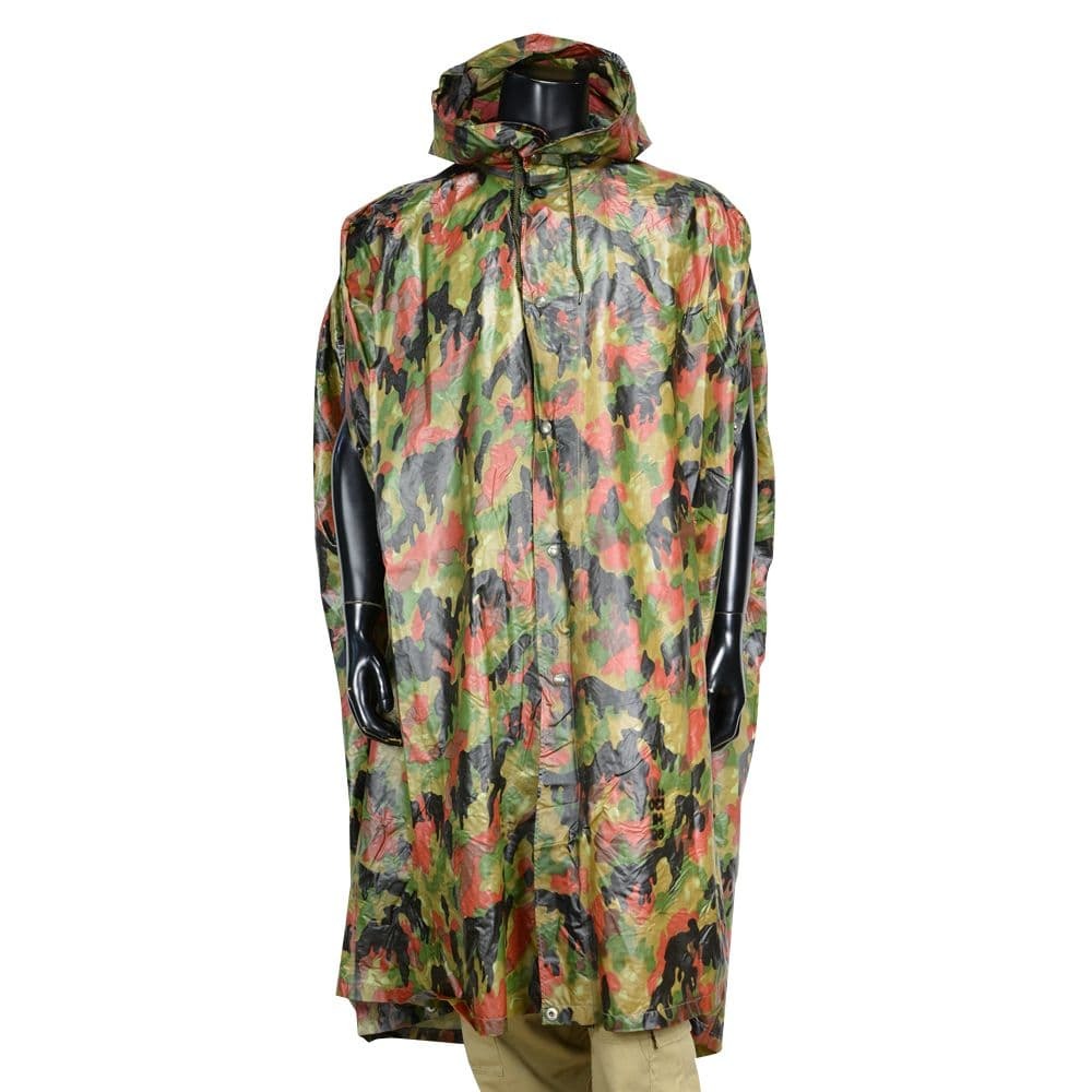  Switzerland army discharge goods rain poncho camouflage pattern Alpen duck rainwear [ damage equipped ] raincoat raincoat rain Kappa Schweizer