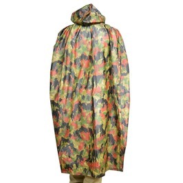  Switzerland army discharge goods rain poncho camouflage pattern Alpen duck rainwear [ damage equipped ] raincoat raincoat rain Kappa Schweizer