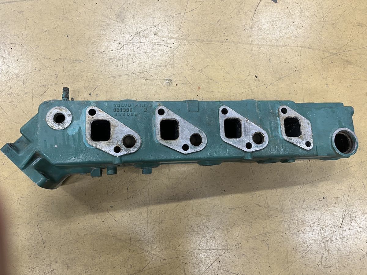 VOLVO PENTA ボルボ ペンタ AD31 エキゾーストマニホールド VOLVO PENTA ボルボ ペンタ AD31 エキゾーストマニホールド
