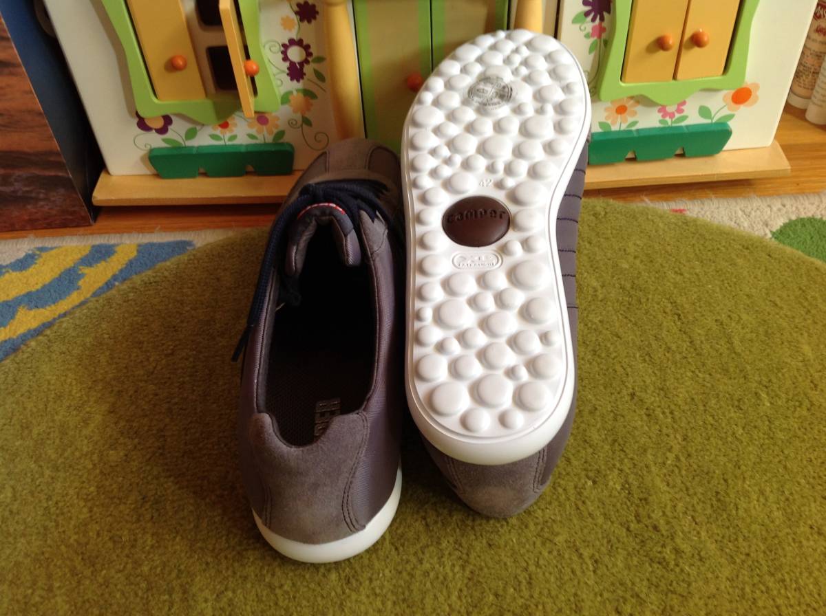 [SALE] Camper новый товар спортивные туфли Pelotas XL серый 42* быстрое решение 