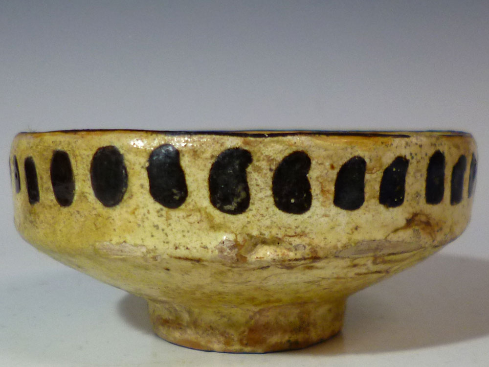 ( sho )peru car ceramics 9~12 century rom and rear (before and after) Tang . tea color small bowl departure . goods . box attaching 