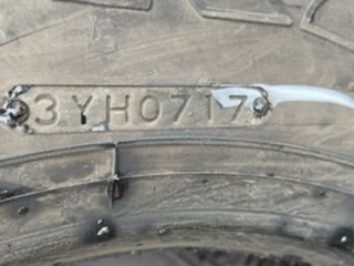 225/90R 17.5 ブリヂストンR225 2本セット販売　7分山　倉庫保管品　送料無料　但し北海道　沖縄　離島を除く_画像6