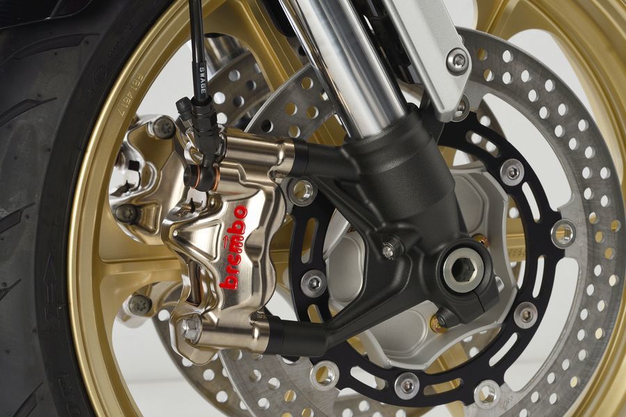 スウェッジラインプロ フロントホースキット トライピース KAWASAKI Z900RS 21 Brembo ステンレス/ステンレスブラック_画像8