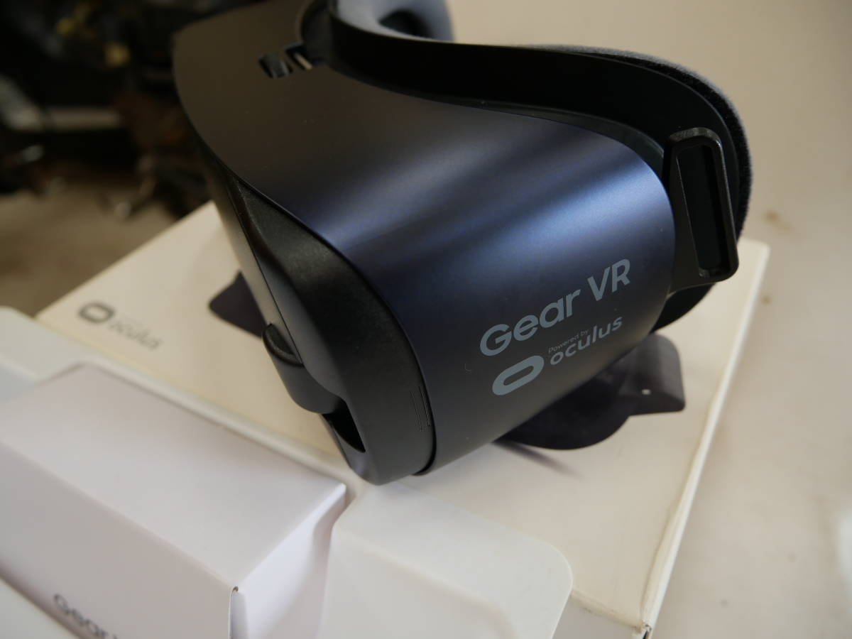 Galaxy Gear VR SM-R323 oculus オキュラス VRゴーグル ギャラクシー ギャラクシーギア 未使用品 ゴーグル_画像6