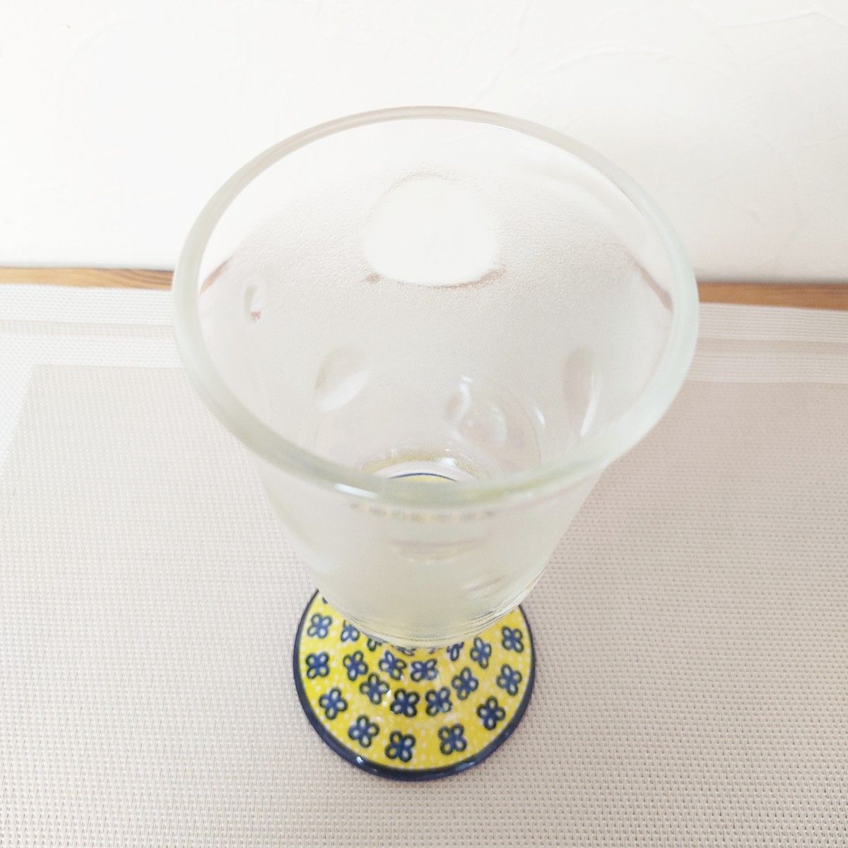 脚付きグラス　ポーランド食器　ツェラミカミレナ　陶器製　ワイングラス　すりガラス　O99