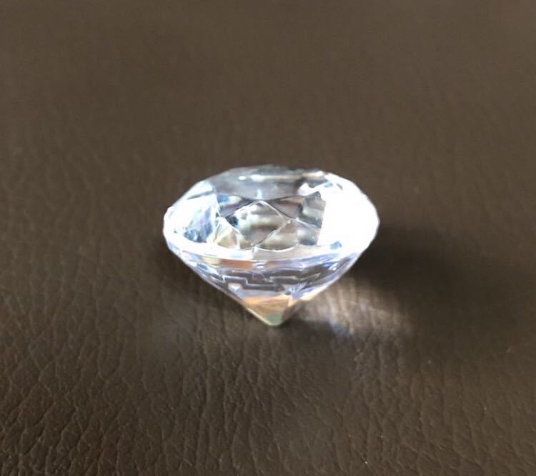 ガラス（ダイアモンド型）