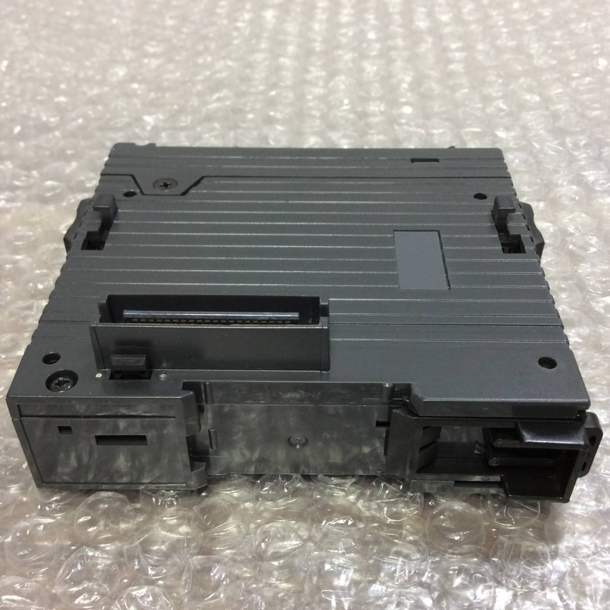 ○【AH-8939】 ☆送料無料☆ 未使用品 KEYENCE キーエンス 32点