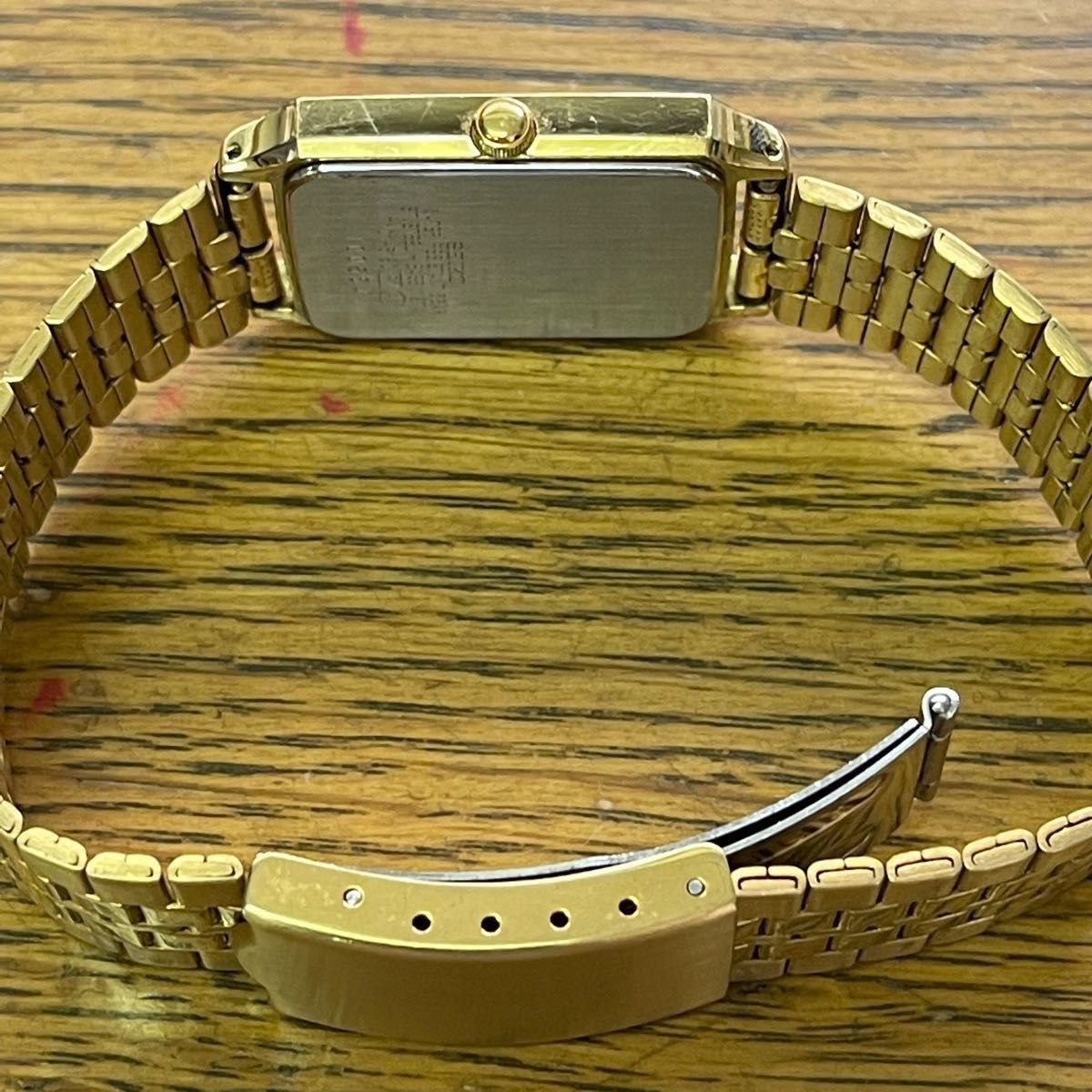 SEIKO SPIRIT クォーツ メンズ腕時計 セイコー ゴールドカラー SEIKO SPIRIT クォーツ メンズ腕時計 セイコー ゴールドカラー