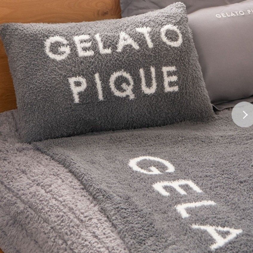 新品】gelato pique ロゴジャガードマルチカバー&ピローケース2 新品】gelato pique ロゴジャガードマルチカバー&ピローケース2