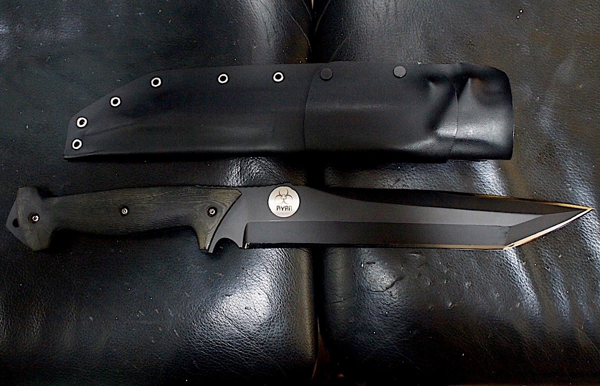 希少　スティーブ・ライアン　ワンオフカラーカスタム　Steve Ryan King Fighter Cerakote custom knife