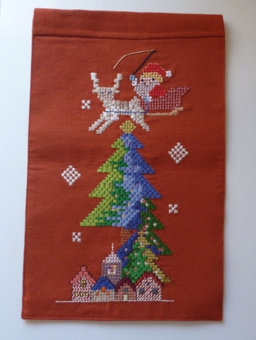  tapestry # Cross stitch * Christmas, sun ta,momi. tree, street average .