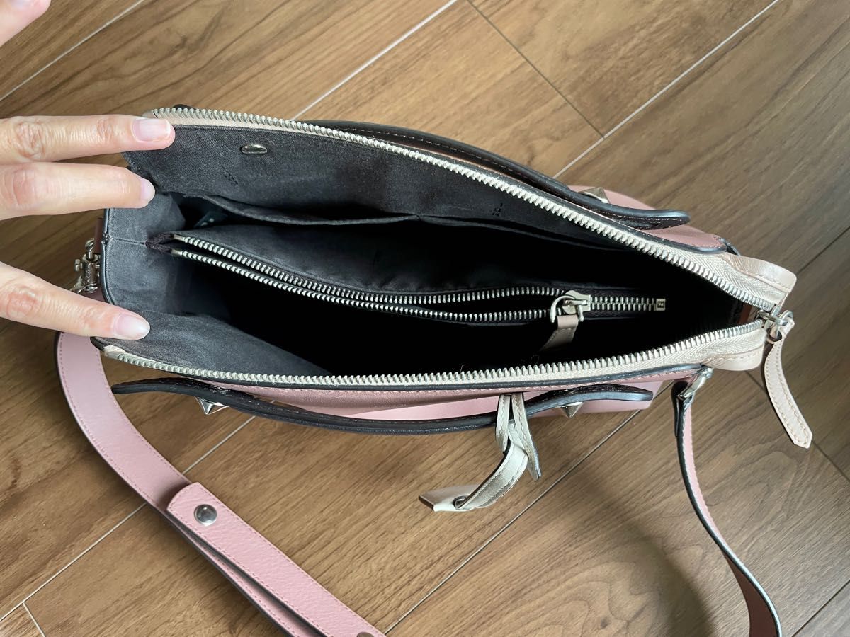 FENDI フェンディ バイザウェイ 限定カラー ショルダーバッグ FENDI フェンディ バイザウェイ 限定カラー ショルダーバッグ