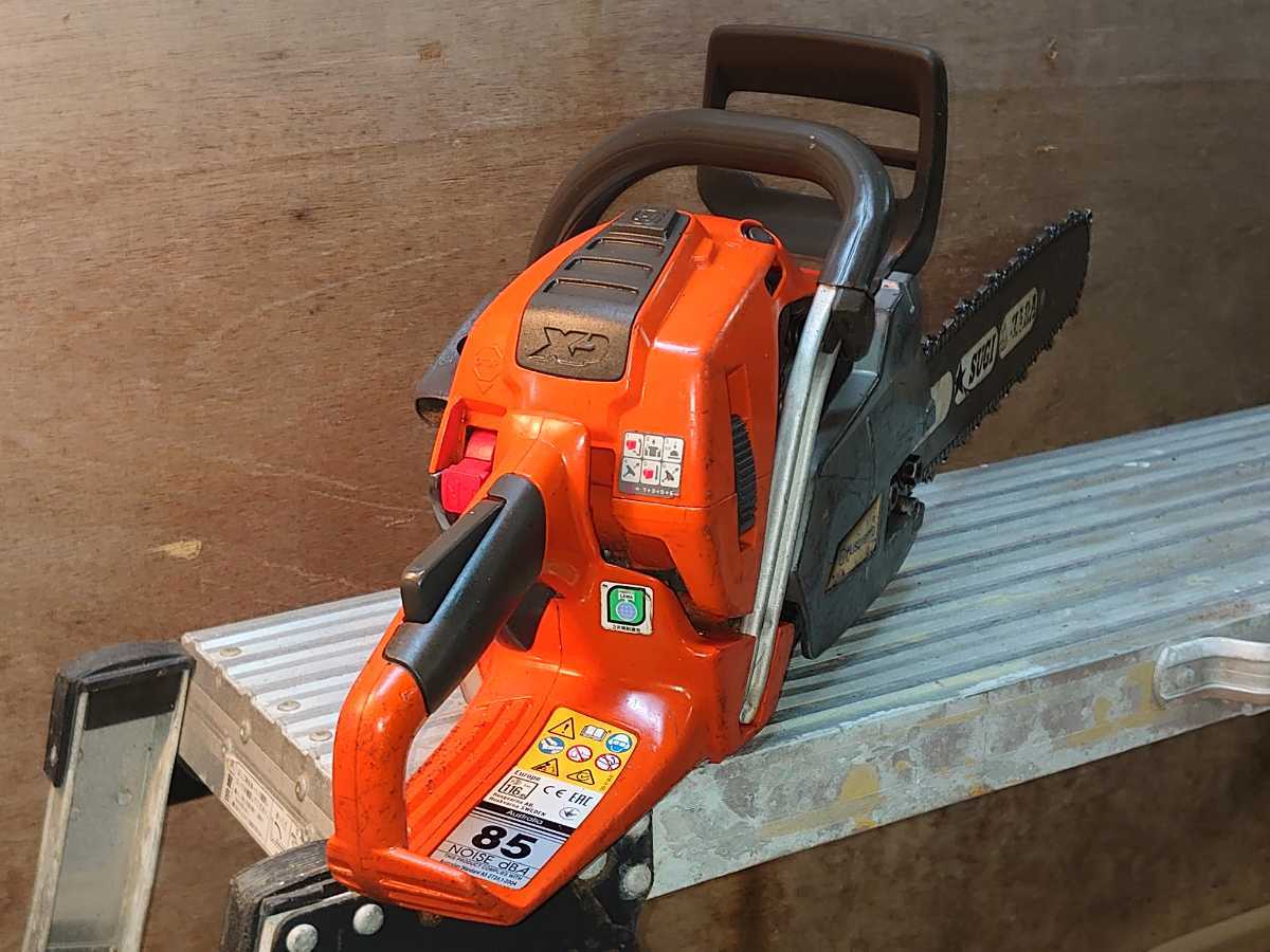 プロ用機種 ハスクバーナ エンジンチェーンソー 550XP husqvarna プロ用機種 ハスクバーナ エンジンチェーンソー 550XP husqvarna