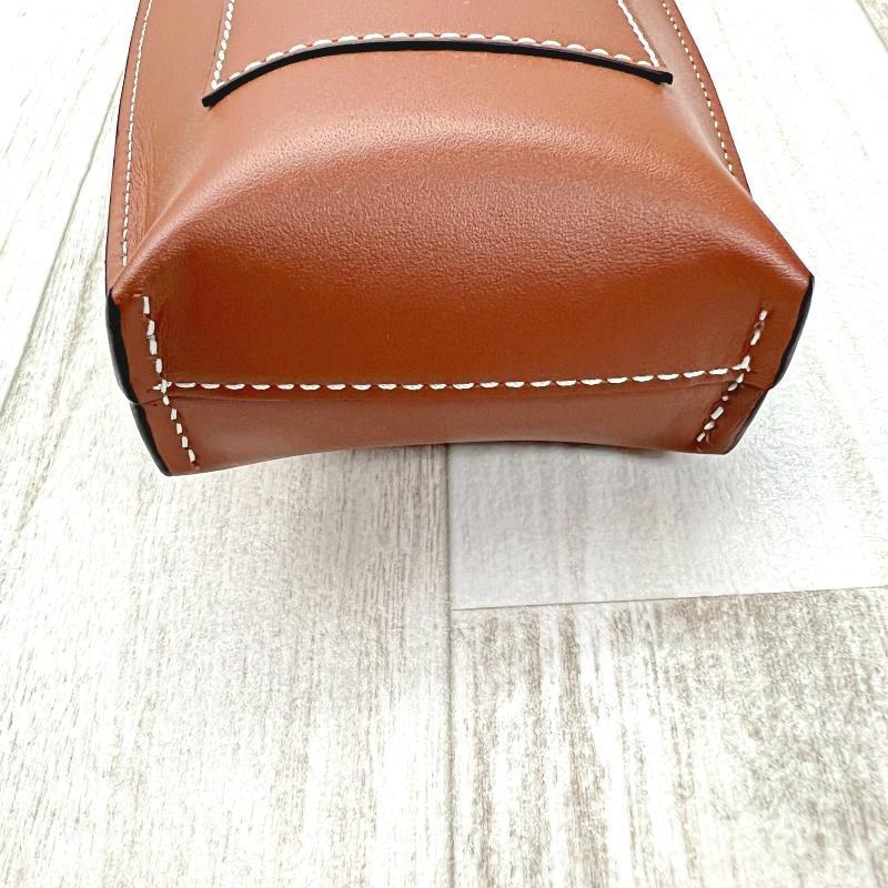 ロエベ LOEWE ショルダーバッグ ポーチ ゲートポケット アナグラム