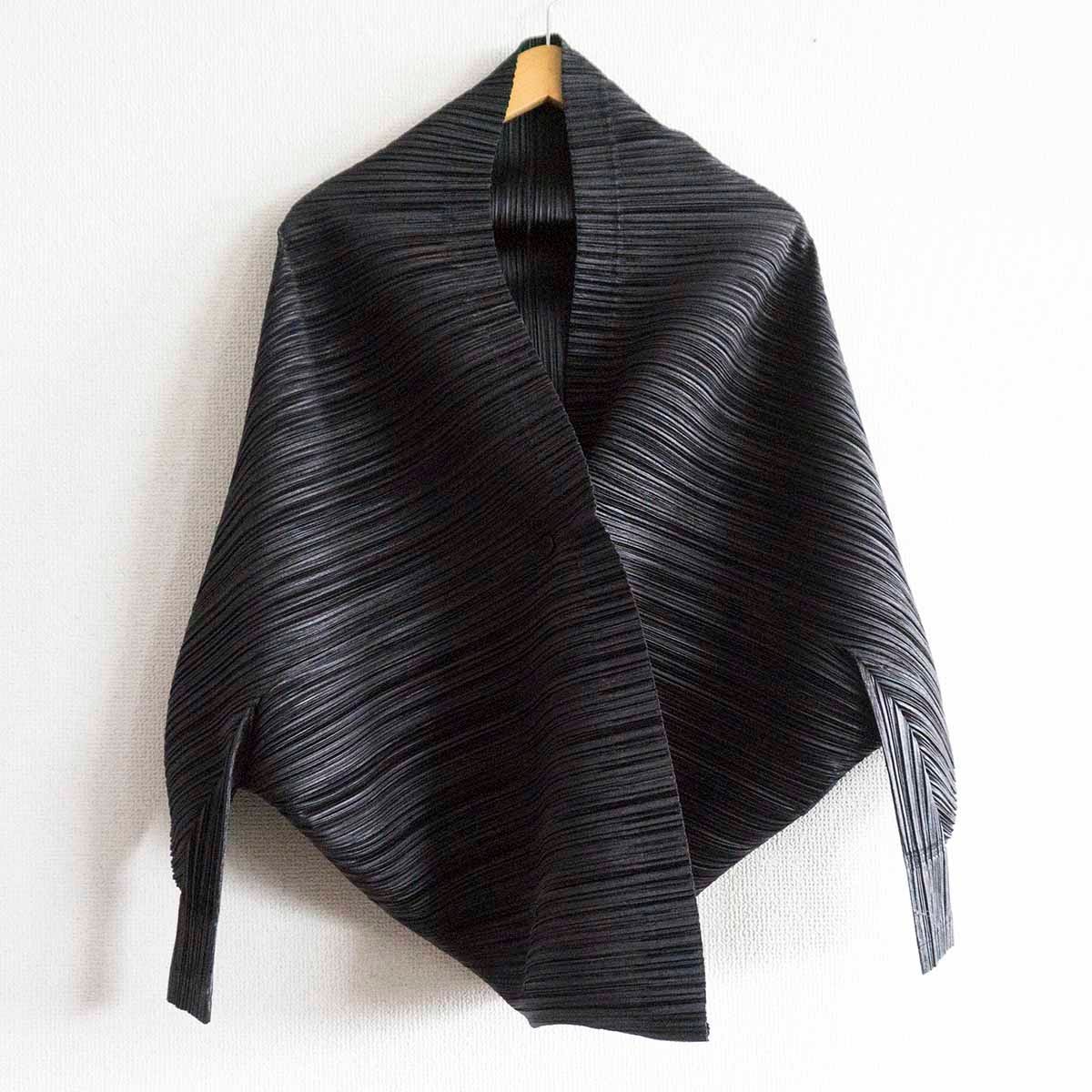 ヤフオク! - 【美品】 PLEATS PLEASE【変形 ボレロ カーデ...