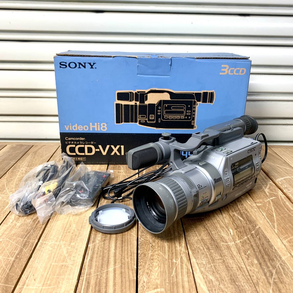Yahoo!オークション - SONY CCD-VX1 HANDYCAM PRO 3CCD ビデオ Yahoo!オークション - SONY CCD-VX1 HANDYCAM PRO 3CCD ビデオ