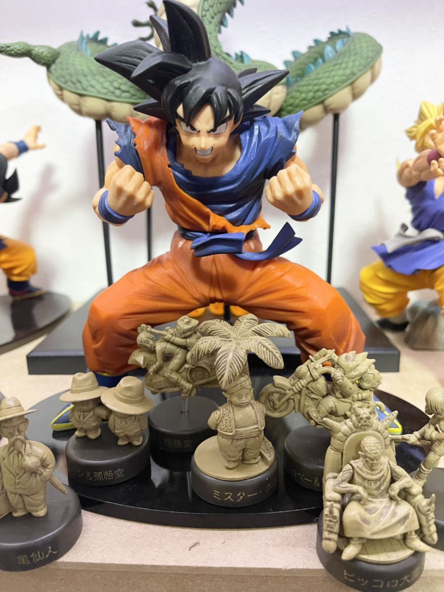 当社の ドラゴンボール 目が光り 究極のドラゴンボール 星が黒い
